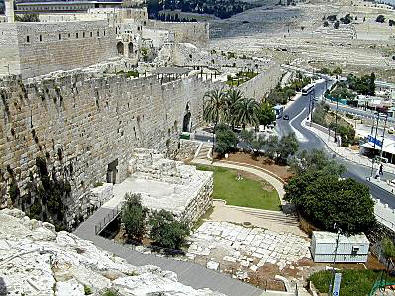 Dung Gate and Tanners' Gate from west