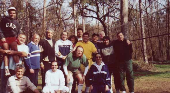 volley au bois2.jpg (37850 bytes)