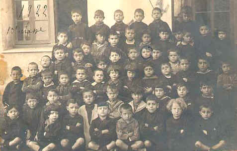 papa1922-1.jpg (33172 bytes)