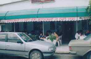 dinoiagoulettecafevert.JPG (6469 bytes)
