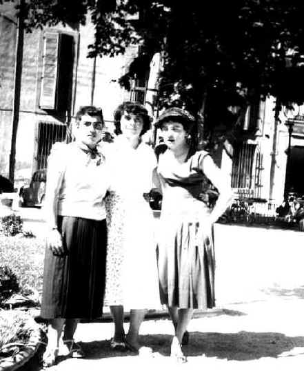 nicolerossi.jpg (124178 bytes)