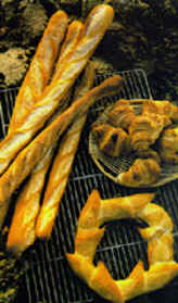 Breadbaguettes.jpg (40079 bytes)