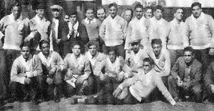 UST-foot ball.hqx (15708 bytes)
