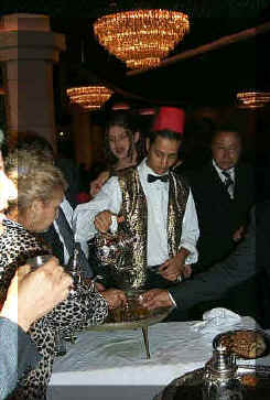 teabeingserved.JPG (88562 bytes)